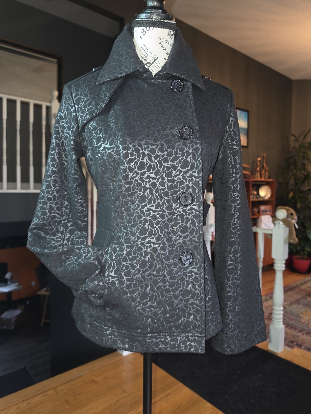 Women’s Black Patterned Button-Front Jacket
